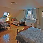 6 Bed In Clonbur Oc-i275 * Finny