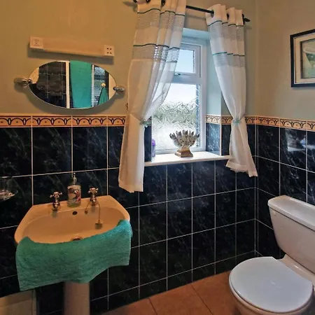 6 Bed In Clonbur Oc-i275 * Finny