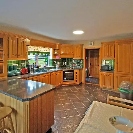 펜션 6 Bed In Clonbur Oc-i275 Finny