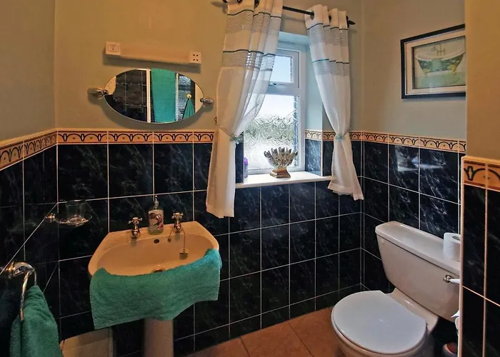 6 Bed In Clonbur Oc-i275 * Finny